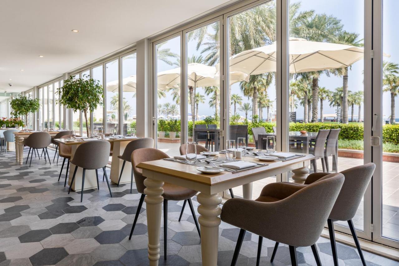 Sealine Beach, A Murwab Resort มีไซอีด ภายนอก รูปภาพ Restaurant