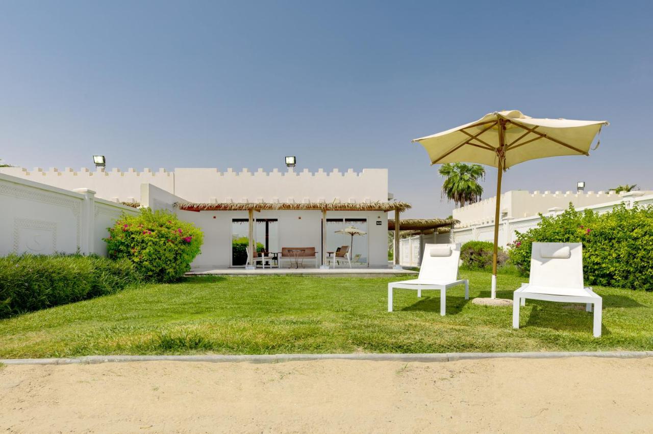 Sealine Beach, A Murwab Resort มีไซอีด ภายนอก รูปภาพ A villa in Al Reef