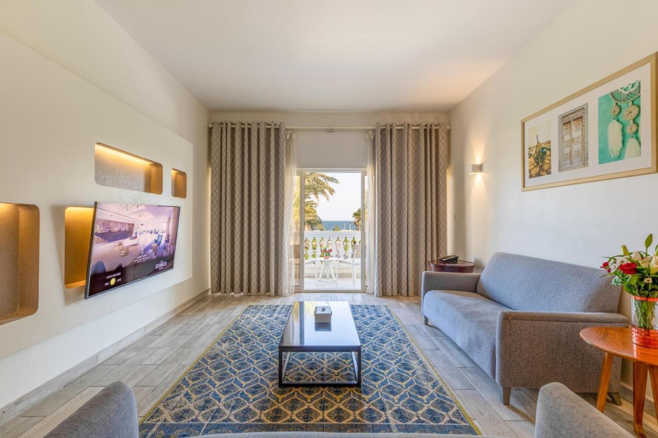 Sealine Beach, A Murwab Resort มีไซอีด ภายนอก รูปภาพ A suite at the hotel